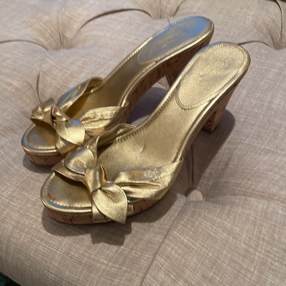 Coach Sandles - Picture 4 of 4